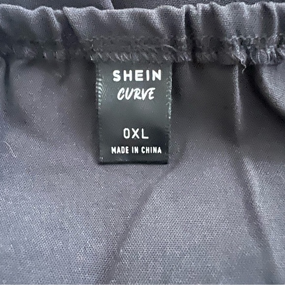 SHEIN Tops set of 2 - Picture 6 of 6